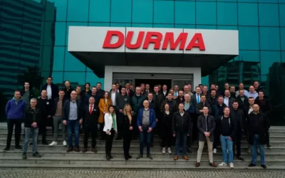 AESC bezoekt met partner Tuwi, de Durmazlar fabriek in Bursa: samenwerking voor hoogwaardige machines en geavanceerde software.